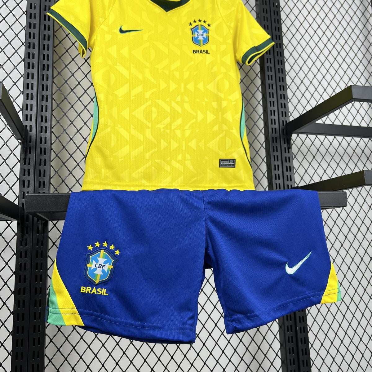 Camiseta + Short Brasil 26/27 Niños