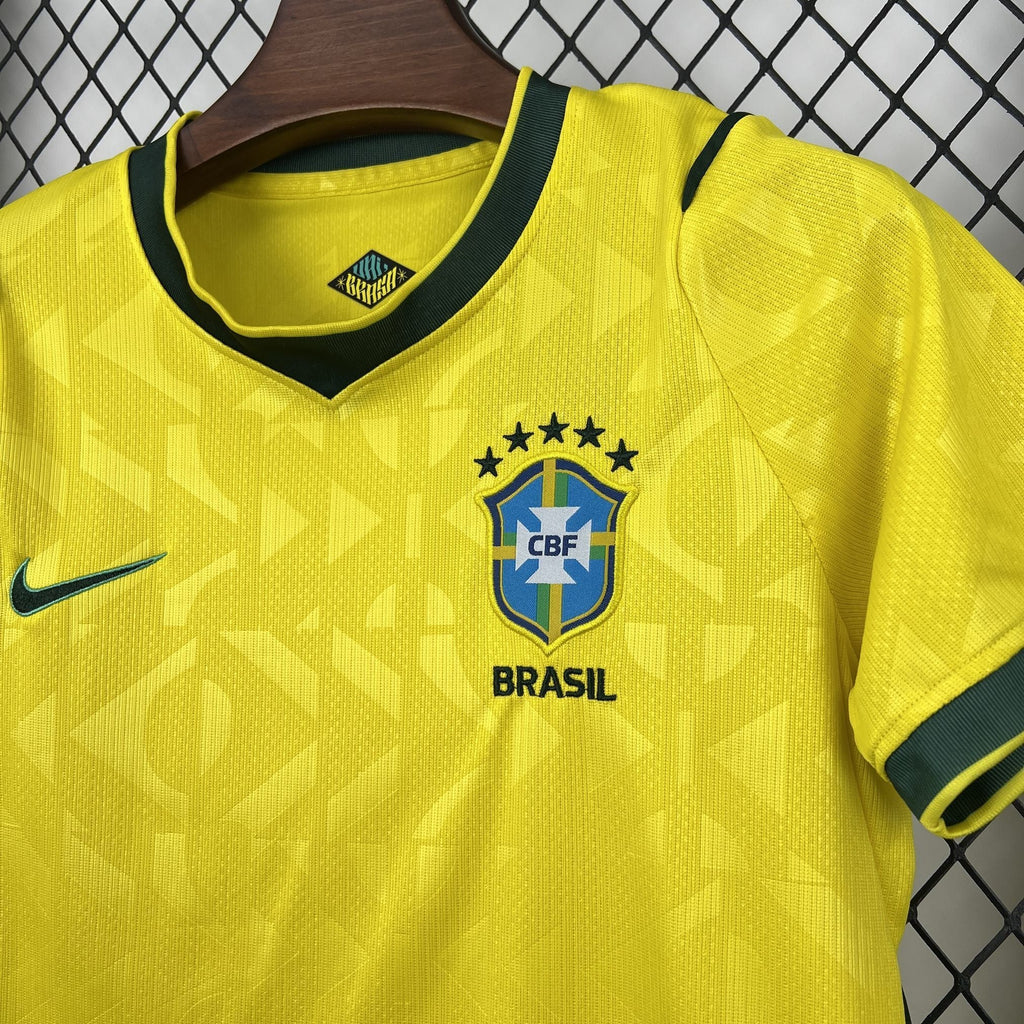 Camiseta + Short Brasil 26/27 Niños