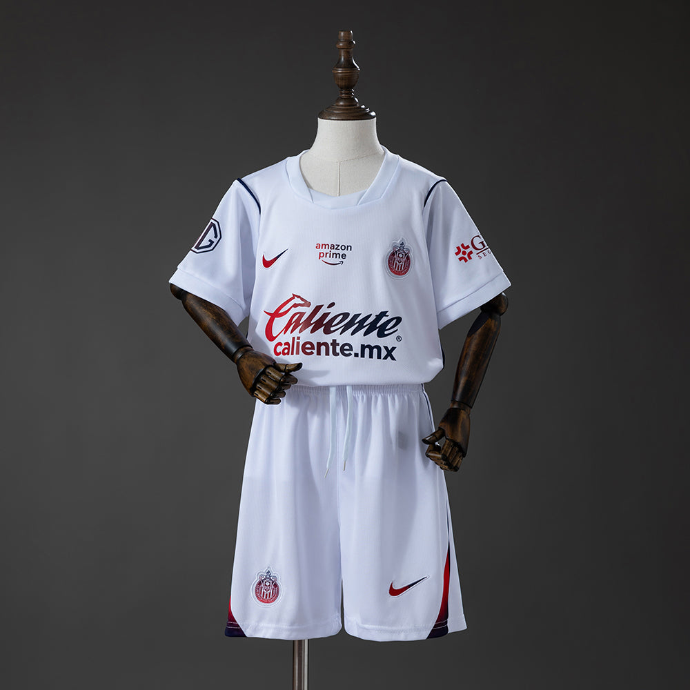 Camiseta + Short Chivas de Guadalajara Visitante 26/27 Niños