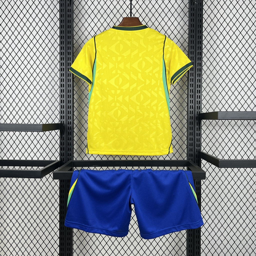 Camiseta + Short Brasil 26/27 Niños